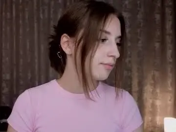 Mackenzieohanley  live sex cam