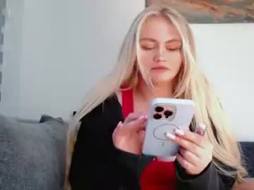 Melani_a  live sex cam