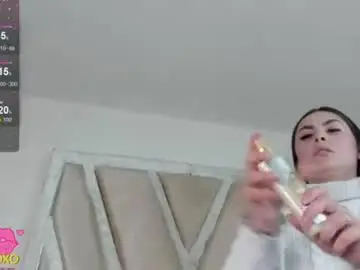 Muriell_69  live sex cam
