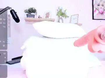 Sahara1106  live sex cam