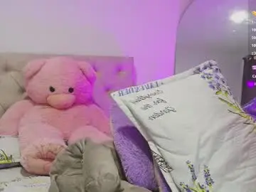 Soofikiss  live sex cam