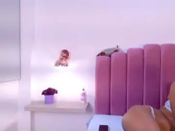 Zoehot11  live sex cam