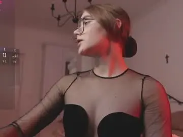 Allotropp  live sex cam
