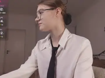 Allotropp  live sex cam