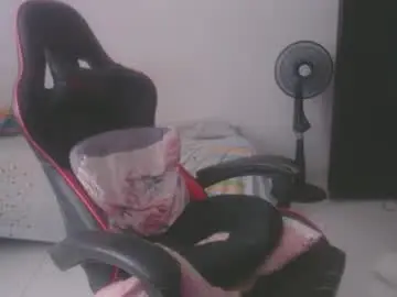 Ariannaloovel  live sex cam