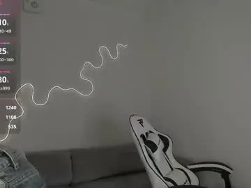 Bella__sss  live sex cam