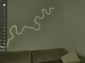 Bella__sss  live sex cam