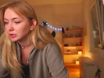 Charming_daisy  live sex cam