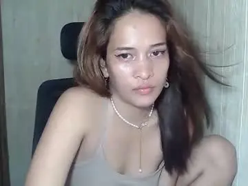 Kittiesplaygirl  live sex cam