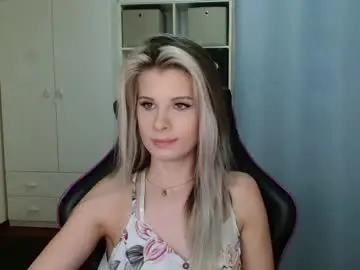 Kristineamore  live sex cam