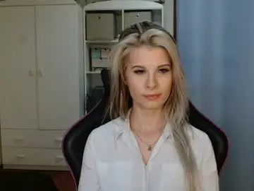 Kristineamore  live sex cam