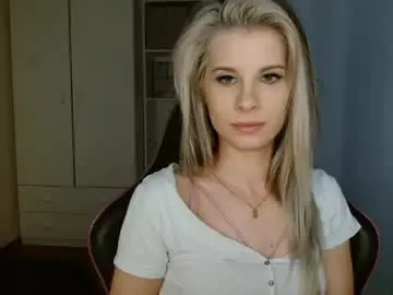 Kristineamore  live sex cam