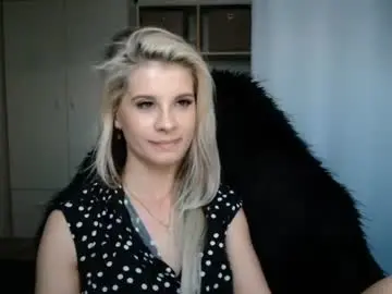 Kristineamore  live sex cam