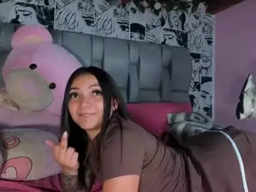 Lucyrosse_  live sex cam
