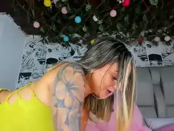 Lucyrosse_  live sex cam
