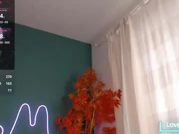 Moonshard1  live sex cam