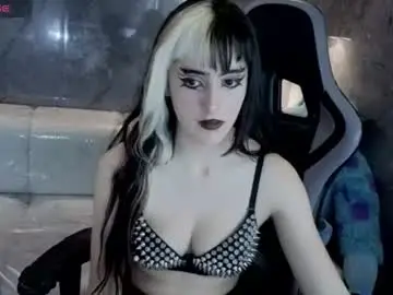 Raven_t_  live sex cam