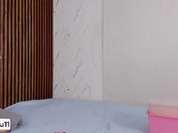 Valkilu11  live sex cam