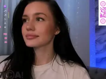 Aria_mila  live sex cam