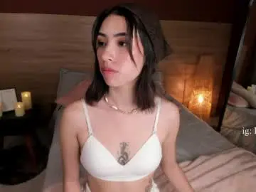 Caty_loves  live sex cam