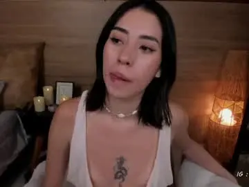 Caty_loves  live sex cam
