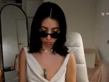 Caty_loves  live sex cam