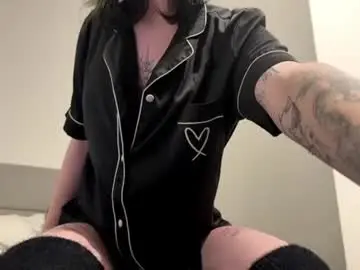 Crystal_cross  live sex cam