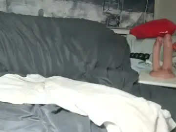 Dirtydaisy1998  live sex cam