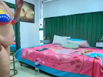 Girl_amada  live sex cam