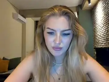 Hi_lina  live sex cam