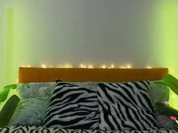 Kristinabounty  live sex cam