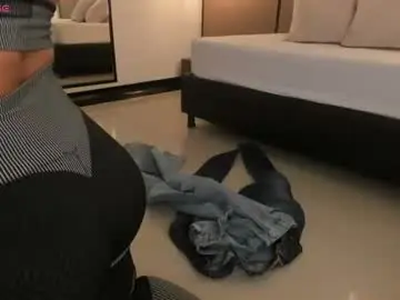 Lilly_ass_  live sex cam