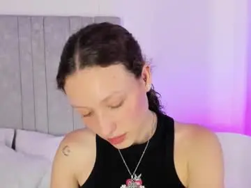 Martina_adams  live sex cam