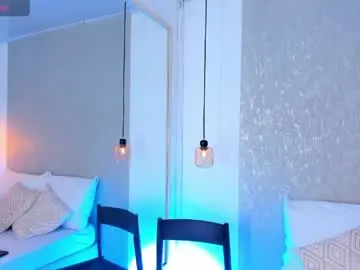 Martina_adams  live sex cam