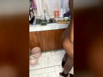 Sexy_nyla  live sex cam