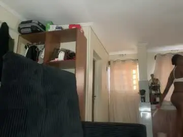 Sexy_nyla  live sex cam