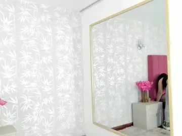 Vivian_cooper  live sex cam