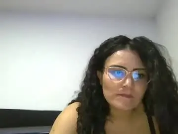 Adelaide_trudie  live sex cam