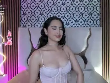 Beella_tay1  live sex cam