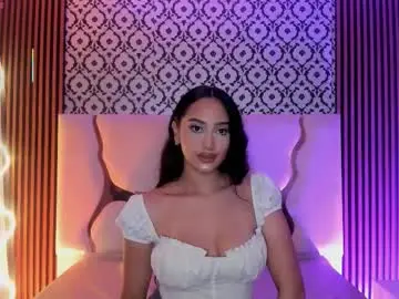 Beella_tay1  live sex cam