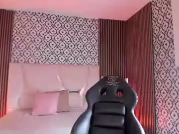 Beella_tay1  live sex cam