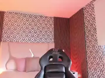 Beella_tay1  live sex cam