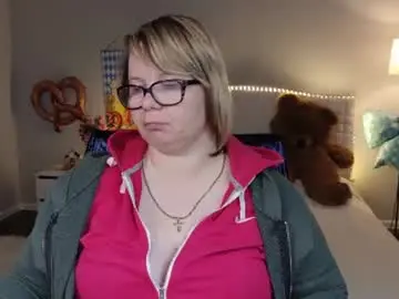 Bonnnyboobsy  live sex cam