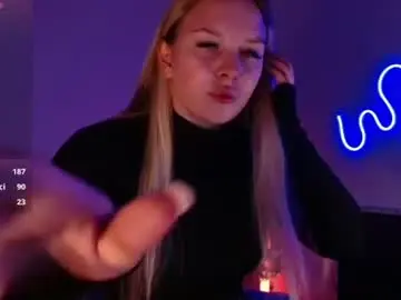 Cleosinclar  live sex cam