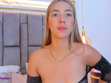 Hannabronw  live sex cam