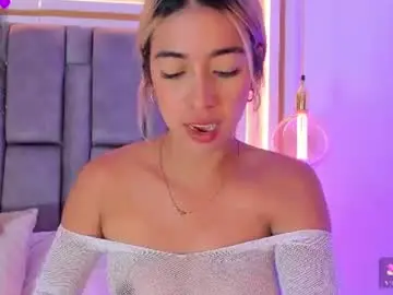 Hannabronw  live sex cam