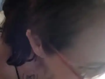 Laurariley1  live sex cam