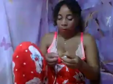 Olinaa  live sex cam