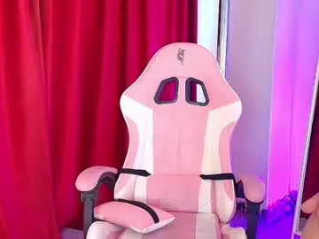 Slimtempt  live sex cam