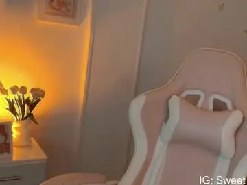 Sweet_dania_  live sex cam